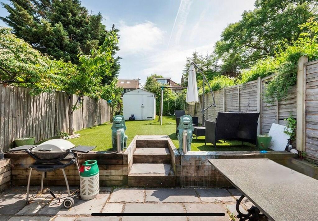 Birkbeck Road, Mill Hill